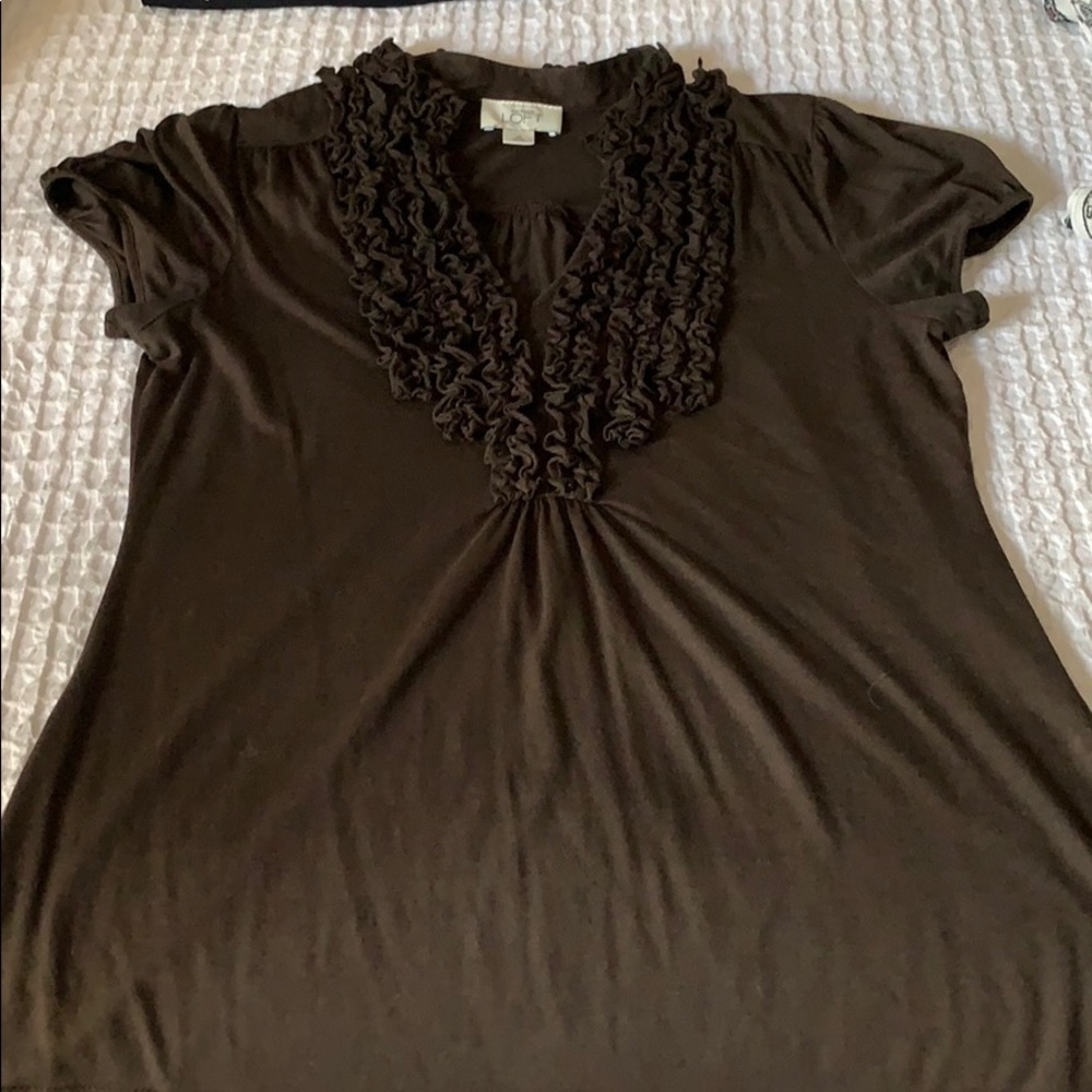 Brown tee with ruffled neckline